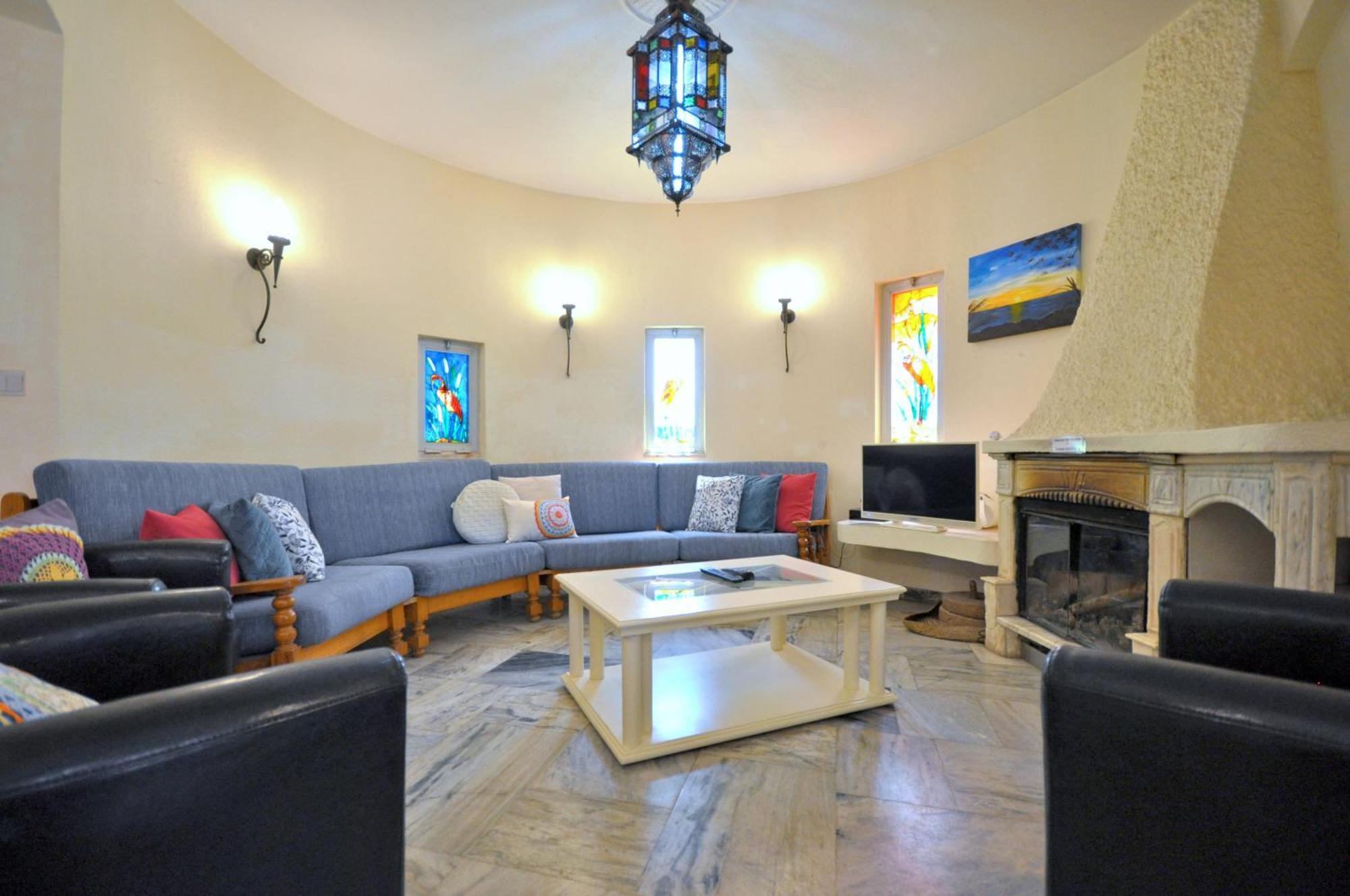 Walking Distance To The Centre - Snooker Table - Private Pool - 5 Bedrooms Quarteira Luaran gambar